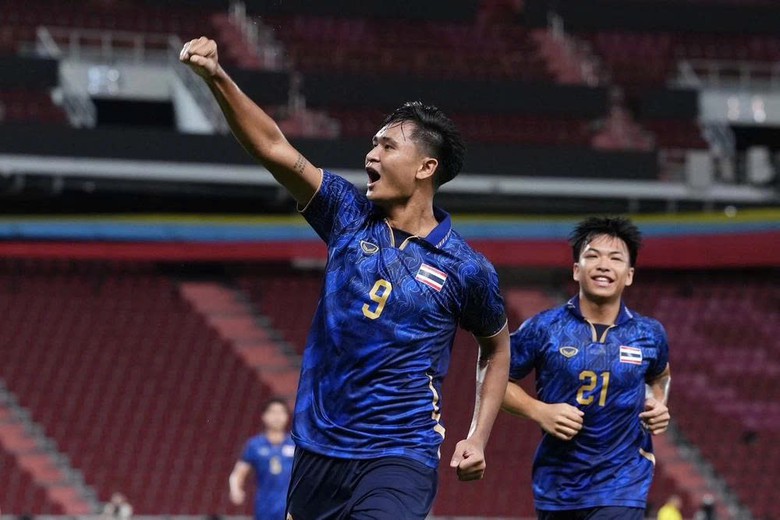 Tuyển Th&aacute;i Lan thay đổi h&agrave;ng c&ocirc;ng đ&aacute;ng kể trước FIFA ASEAN Cup 2026 - Ảnh 1.