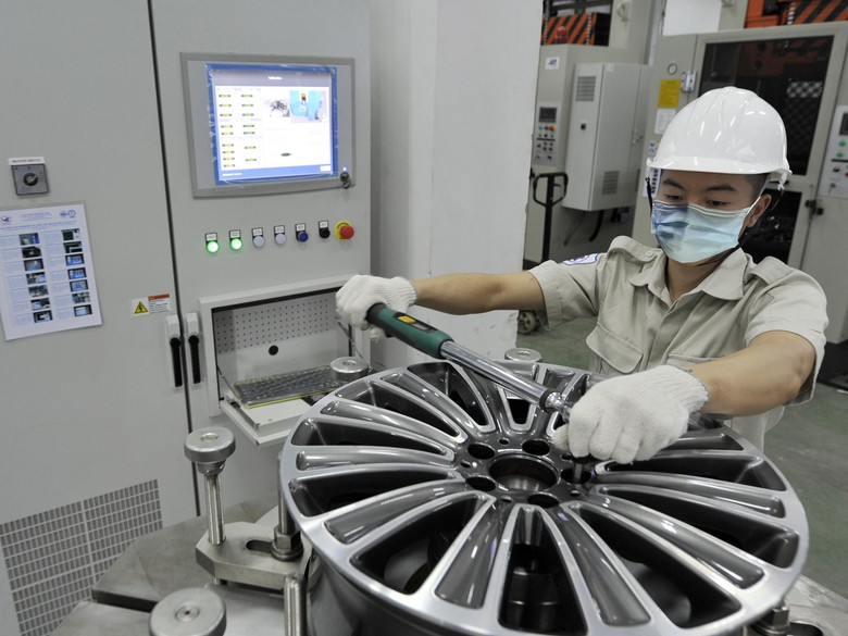 Từ 1/9, &aacute;p dụng gi&aacute; mới dịch vụ thử nghiệm chất lượng xe cơ giới, phụ t&ugrave;ng xe cơ giới - Ảnh 1.