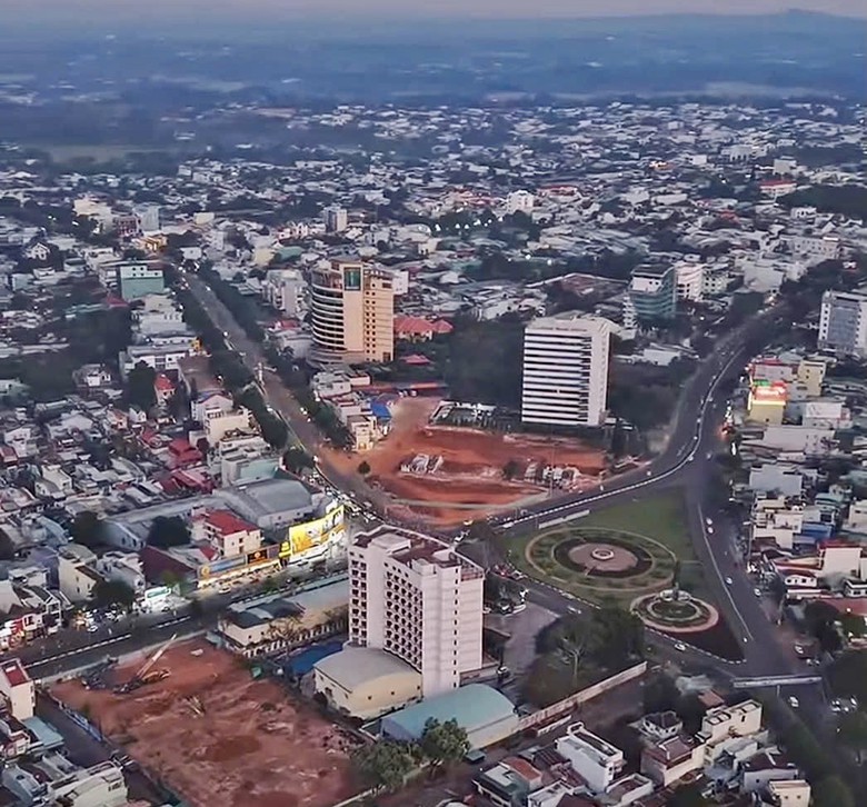 Gia Lai: Tập trung nguồn lực, đưa tuyến Pleiku - Đak Đoa và nút giao Phù Đổng về đích- Ảnh 1.