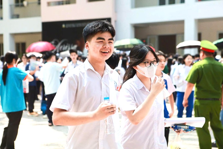 Chưa thí điểm thi tốt nghiệp THPT trên máy tính để bảo đảm công bằng- Ảnh 1.