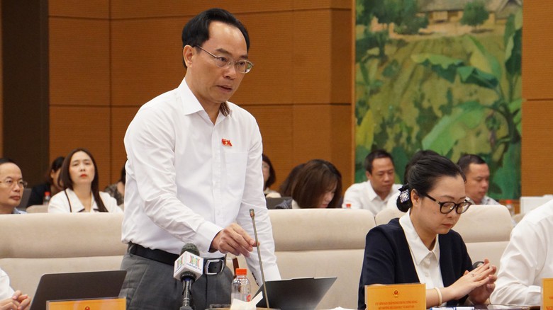 Bộ trưởng Hoàng Minh Sơn nói về tiêu cực thi cử, bỏ cộng điểm xét tuyển đại học với IELTS- Ảnh 2.