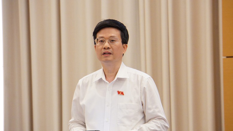 Bộ trưởng Hoàng Minh Sơn nói về tiêu cực thi cử, bỏ cộng điểm xét tuyển đại học với IELTS- Ảnh 1.