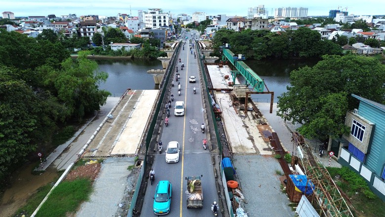 Thay nhà thầu mới, cầu Vỹ Dạ đã thi công trở lại- Ảnh 3.