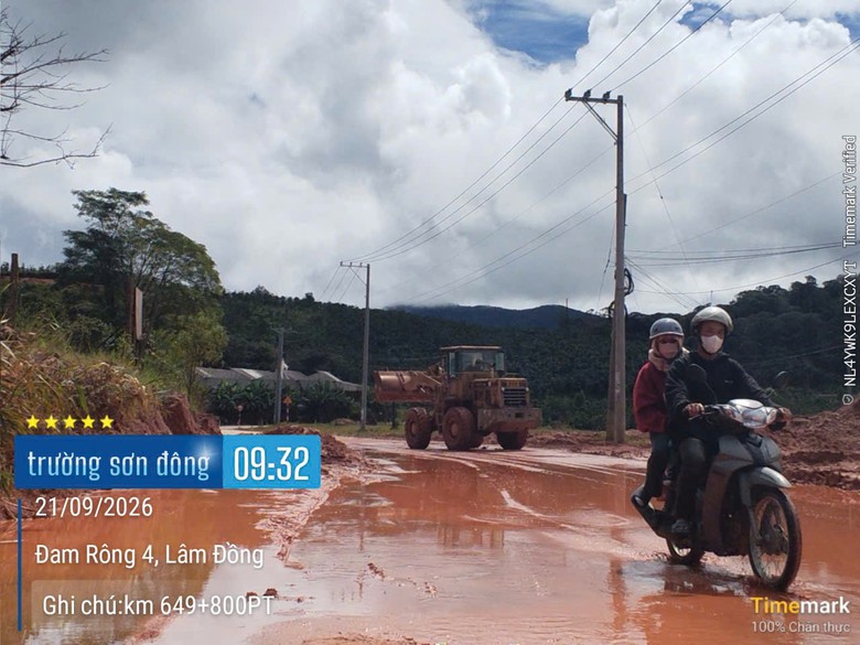 Bộ Xây dựng ra công điện ứng phó mưa lũ, cảnh báo nguy cơ ngập sâu, sạt lở - Ảnh 1.