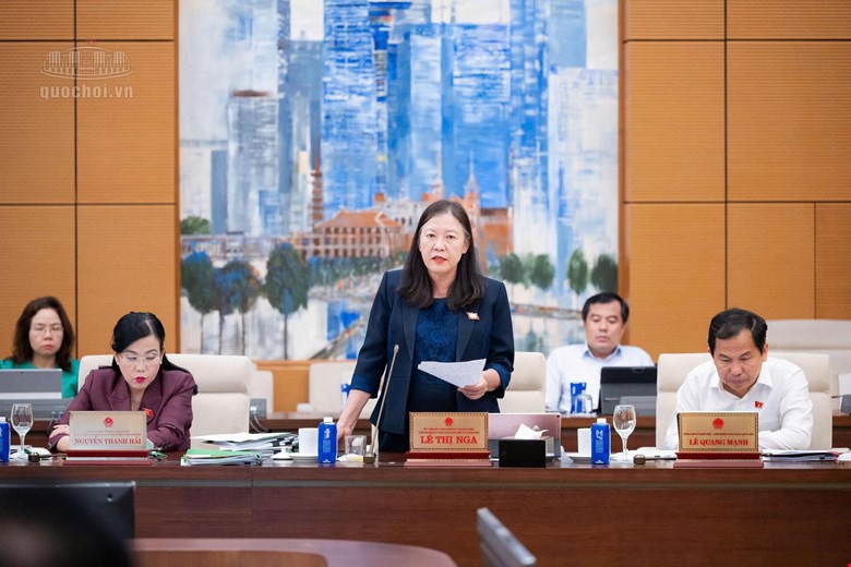 Cử tri quan tâm, lo lắng về chất lượng bữa ăn bán trú, thiếu sách giáo khoa - Ảnh 1.