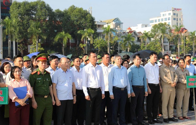 Chủ tịch tỉnh Thanh Hóa yêu cầu xử lý dứt điểm 24 điểm ngập thường xuyên trong đô thị trước 30/9 - Ảnh 1.