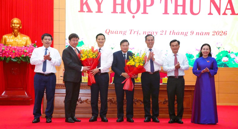 Ông Bùi Hoàng Phương giữ chức Chủ tịch UBND tỉnh Quảng Trị- Ảnh 2.