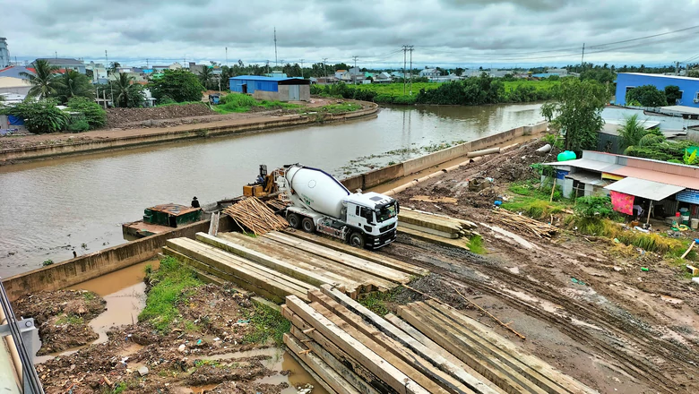 Cà Mau: Đẩy nhanh tiến độ dự án kè bờ sông Bạc Liêu hơn 1.000 tỷ đồng- Ảnh 4.