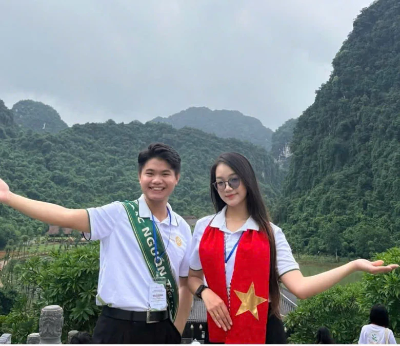Hai sinh viên Học viện Hàng không giành quán quân, á quân Đại sứ Văn hóa Du lịch- Ảnh 2.