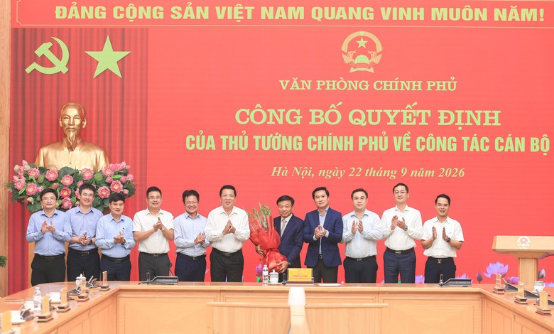 Trao quyết định bổ nhiệm ông Nguyễn Danh Huy làm Phó Chủ nhiệm Văn phòng Chính phủ - Ảnh 3.