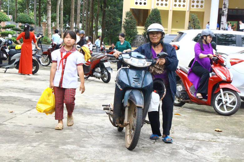 10.000 phần quà Trung thu đến với thiếu nhi vùng biên giới, dân tộc thiểu số và miền núi- Ảnh 9.