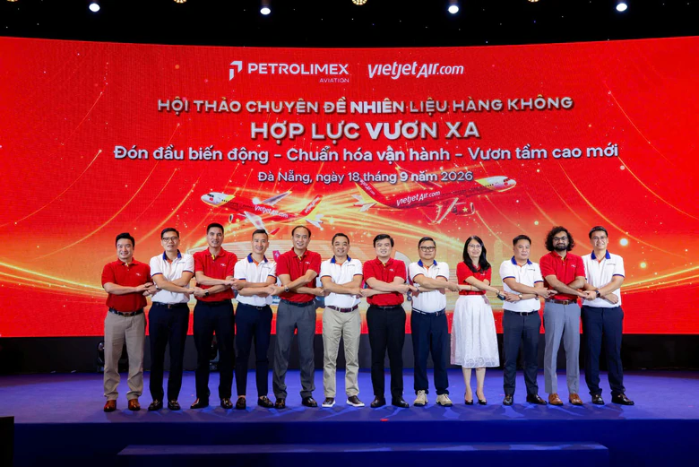 Petrolimex Aviation và Vietjet Air thắt chặt hợp tác trong lĩnh vực nhiên liệu- Ảnh 1.