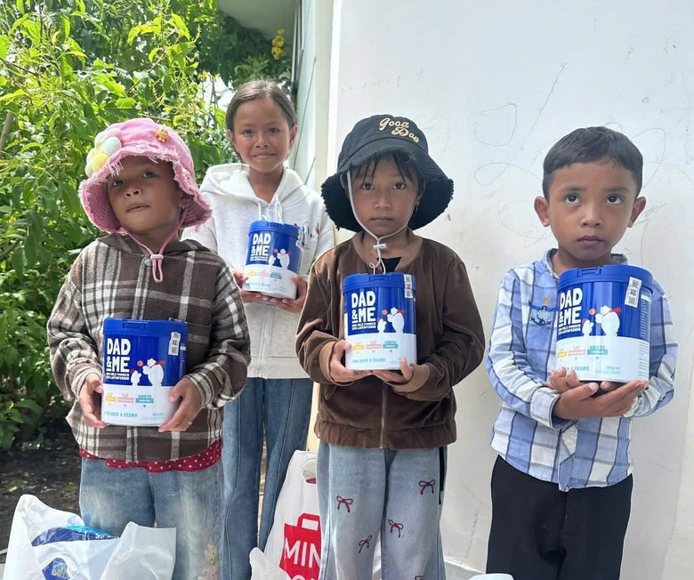 Công an tỉnh Khánh Hoà mang Tết Trung thu đến với trẻ em vùng cao, vùng khó khăn- Ảnh 4.