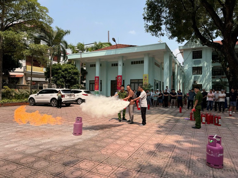 Hà Nội kiên quyết không để vi phạm xây dựng, PCCC mới phát sinh - Ảnh 1.