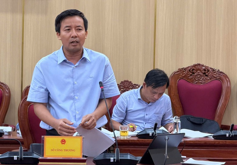 Quảng Ngãi: Quản lý thị trường kiểm tra nguồn gốc khoáng sản là vật liệu xây dựng- Ảnh 2.