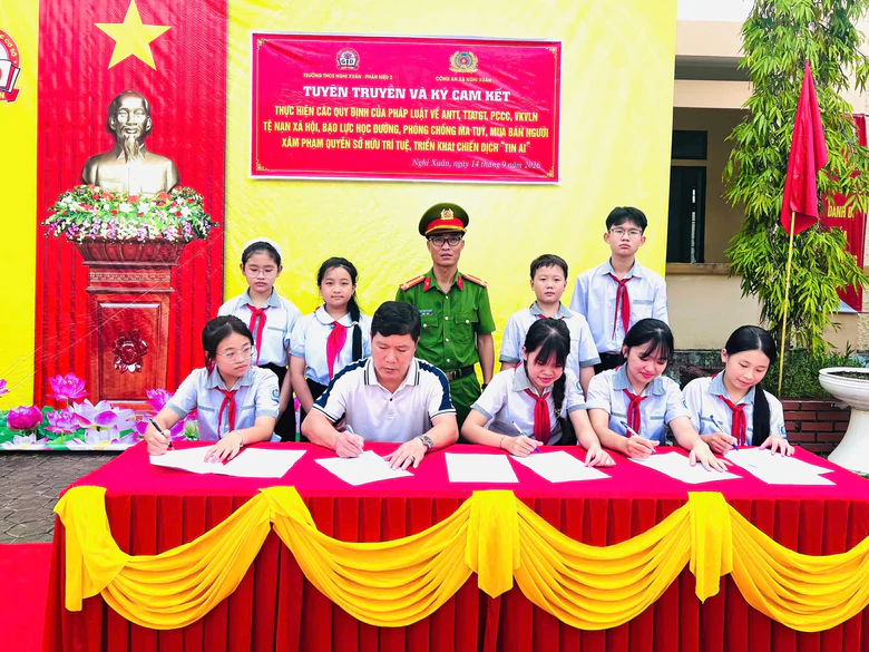 Học sinh Hà Nội được tuyên truyền pháp luật, kỹ năng tự bảo vệ - Ảnh 15.