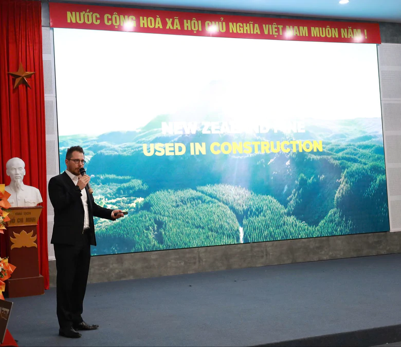 Kết cấu gỗ: Kinh nghiệm quốc tế từ tiêu chuẩn đến thiết kế chịu lửa - Ảnh 2.