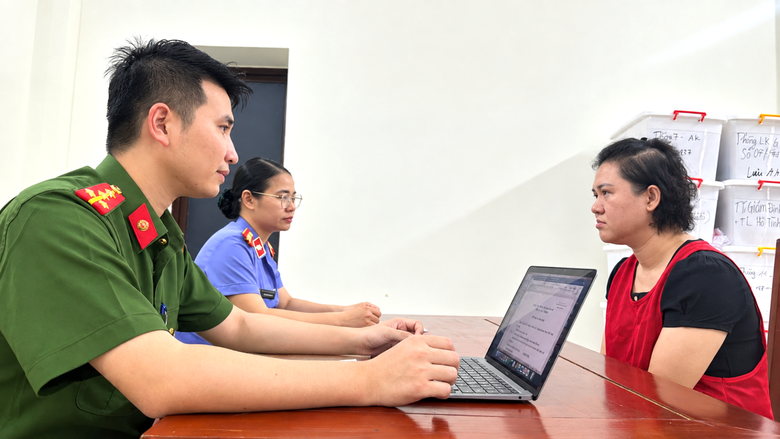 Thanh Hóa: Triệt phá đường dây sản xuất thuốc An Cung và mỹ phẩm giả quy mô lớn- Ảnh 4.