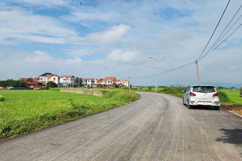 Hà Nội: Xã có hàng trăm hộ dân hiến đất mở rộng đường, nông thôn "thay da đổi thịt" - Ảnh 5.