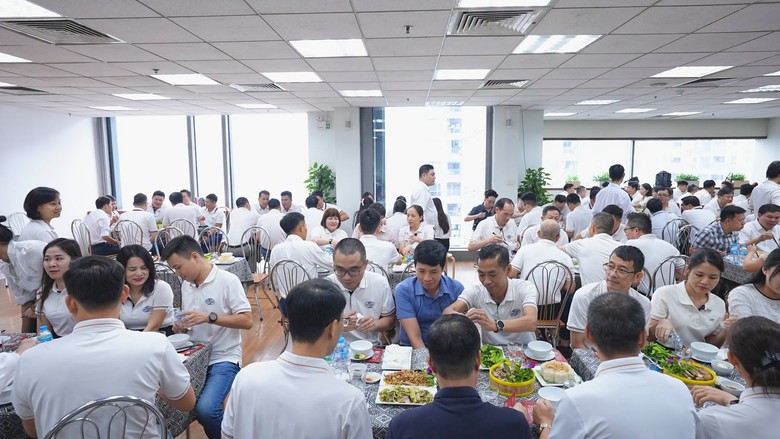 Động viên khuyến khích người lao động nâng cao ý thức an toàn lao động - Ảnh 8.