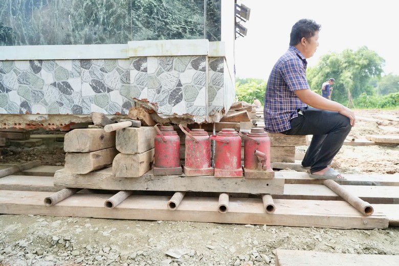 Căn nhà 300 tấn trên đường kết nối sân bay Long Thành được “thần đèn” di dời thế nào?- Ảnh 9.