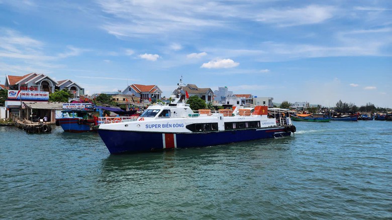 Phát triển hạ tầng đường thủy Quảng Ngãi , tạo đòn bẩy cho logistics vươn khơi - Ảnh 1.