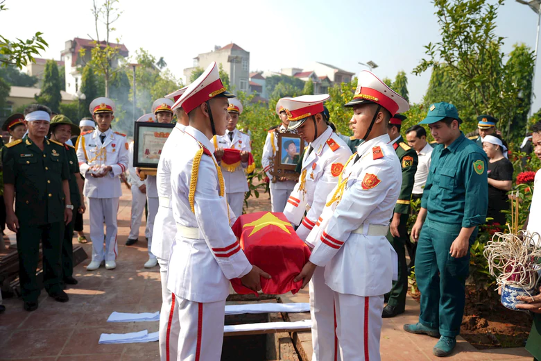 Hà Nội về đích sớm trong chiến dịch lấy mẫu hài cốt liệt sĩ- Ảnh 3.