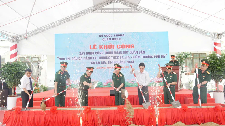 Xây dựng công trình đoàn kết quân dân tại Quảng Ngãi- Ảnh 1.