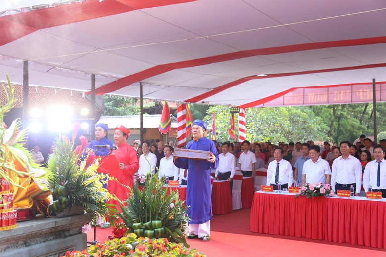 Tưởng niệm 584 năm ngày mất Anh hùng dân tộc, Danh nhân văn hóa thế giới Nguyễn Trãi- Ảnh 3.