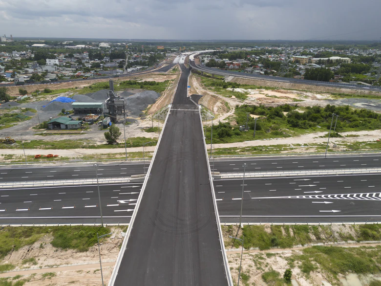 Mở 4 nhánh nút giao Tân Hiệp, nối cao tốc Biên Hòa - Vũng Tàu với Bến Lức - Long Thành - Ảnh 2.
