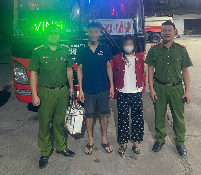 Nghệ An: Kịp thời ngăn chặn vụ lừa thiếu nữ ra Bắc làm việc nhẹ, lương cao- Ảnh 1.