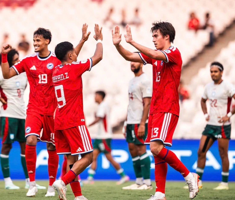 FIFA ASEAN Cup 2026: Tuyển Singapore thắng kịch tính Bangladesh- Ảnh 2.