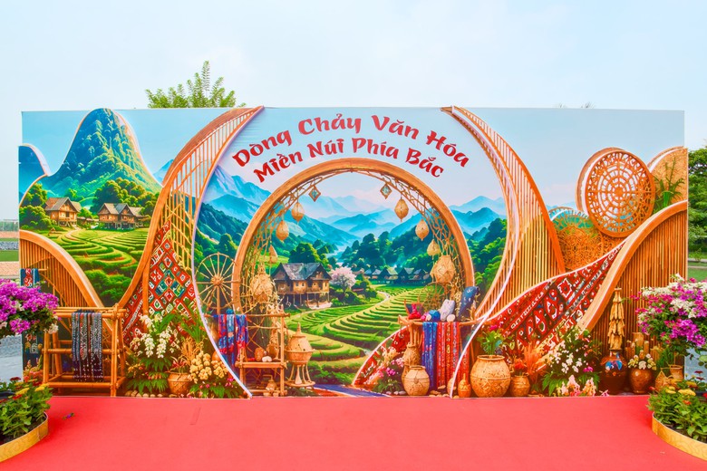 Dòng chảy văn hóa OCOP lan tỏa nhịp sống cộng đồng tại Khu đô thị Dương Nội- Ảnh 2.