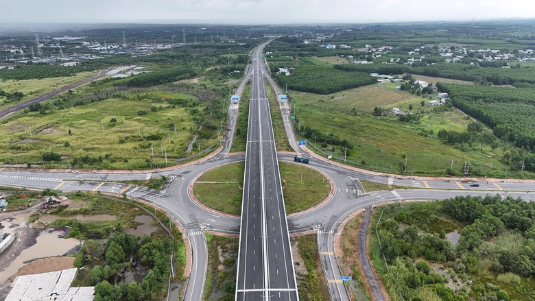Cao tốc Bến Lức - Long Thành thông xe toàn tuyến từ 30/9, tài xế cần lưu ý gì?- Ảnh 4.