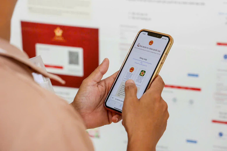 Bán xe từ lâu, vì sao thông tin phạt nguội vẫn tên chủ cũ? - Ảnh 1.