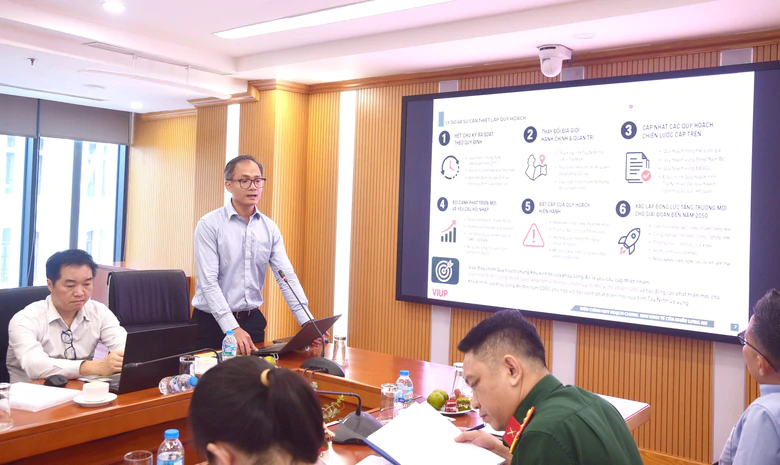 Thứ trưởng Nguyễn Tường Văn yêu cầu tháo điểm nghẽn giao thông cho khu kinh tế Long An- Ảnh 2.