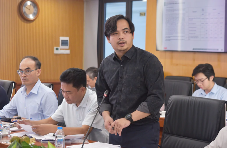 Thứ trưởng Nguyễn Tường Văn yêu cầu tháo điểm nghẽn giao thông cho khu kinh tế Long An- Ảnh 4.