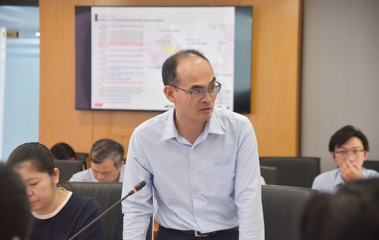 Thứ trưởng Nguyễn Tường Văn yêu cầu tháo điểm nghẽn giao thông cho khu kinh tế Long An- Ảnh 5.