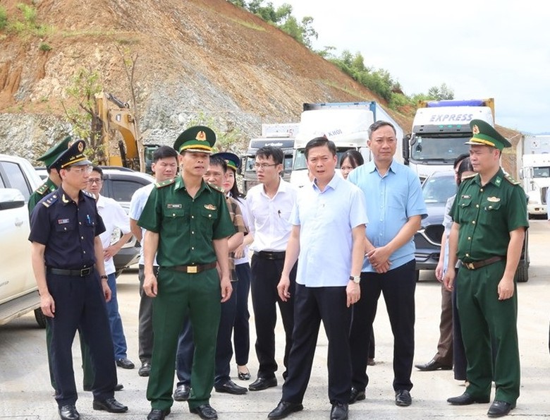 Lượng xe tăng cao giúp thúc đẩy xuất, nhập khẩu tại Lạng Sơn- Ảnh 3.