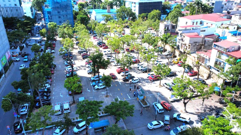 Hải Phòng: Bãi đỗ xe miễn phí Nguyễn Đức Cảnh khang trang, tiện ích hơn sau chỉnh trang- Ảnh 1.