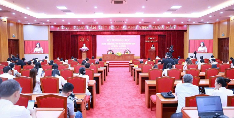 150 năm ngày sinh chí sĩ Huỳnh Thúc Kháng: Lan tỏa di sản một nhà báo lớn- Ảnh 1.