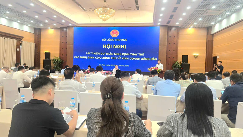 Thị trường xăng dầu: Siết mua bán chéo hay giữ dư địa cạnh tranh?- Ảnh 1.