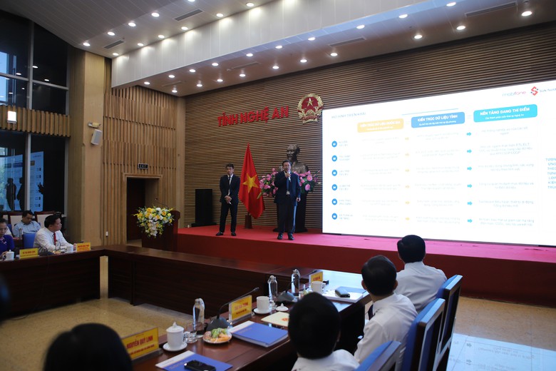 Nghệ An: Kết nối 12 cơ sở dữ liệu quốc gia, 104 cơ sở dữ liệu chuyên ngành- Ảnh 2.