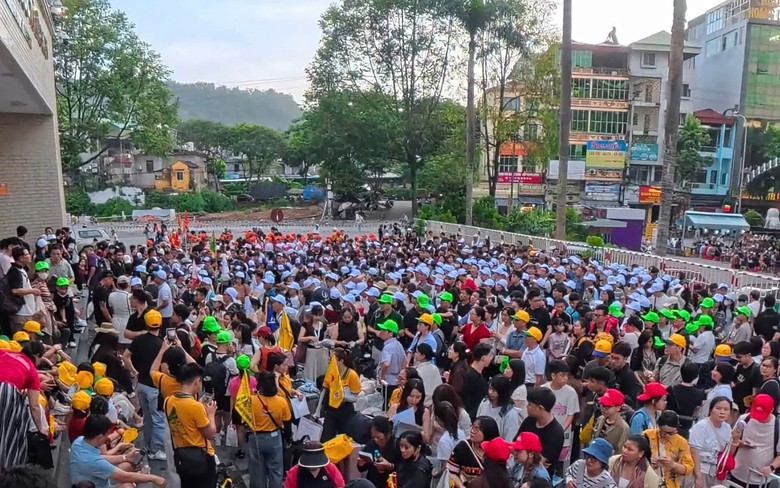 L&agrave;o Cai đ&oacute;n gần 9,5 triệu lượt kh&aacute;ch trong 9 th&aacute;ng đầu năm 2026- Ảnh 1.