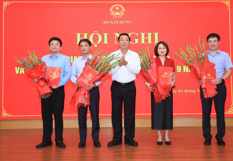 Bổ sung 4 uỷ viên vào Ban Chấp hành Đảng bộ Bộ Xây dựng - Ảnh 1.