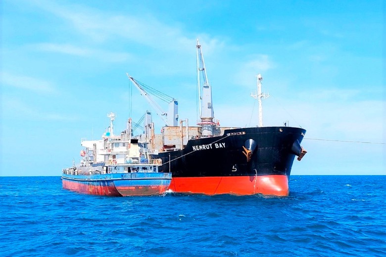 Tăng cường đảm bảo an toàn cho tàu thuyền khi qua vùng biển có đá ngầm ở Lâm Đồng - Ảnh 1.
