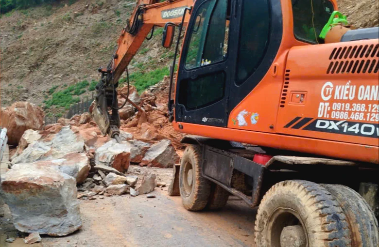 Nghệ An: Đảm bảo giao thông thông suốt trước ngày khai giảng- Ảnh 1.
