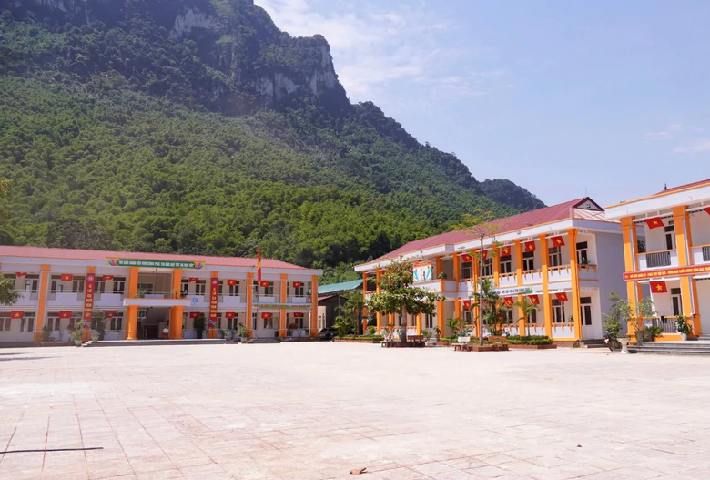 Thanh Ho&aacute;: Đầu tư th&ecirc;m 4 dự &aacute;n trường nội tr&uacute; li&ecirc;n cấp ở x&atilde; bi&ecirc;n giới- Ảnh 1.