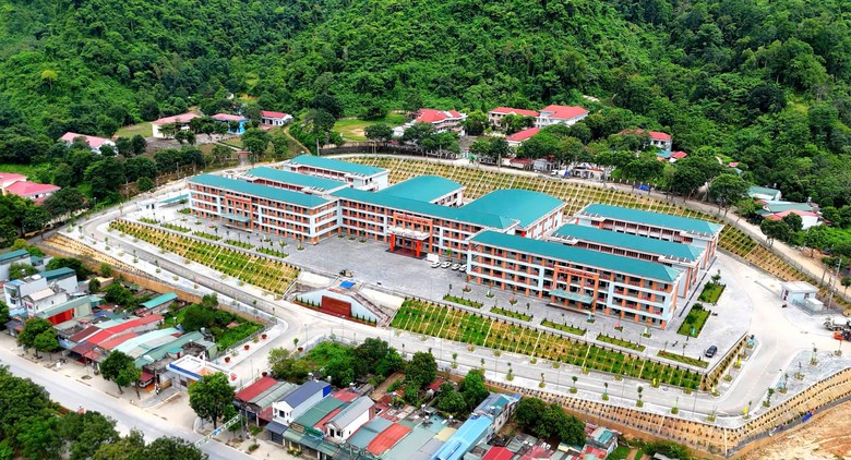 Trường PETROVIETNAM - Phong Thổ (Lai Ch&acirc;u) đ&oacute;n tiếng trống trường dưới m&aacute;i trường mới- Ảnh 1.