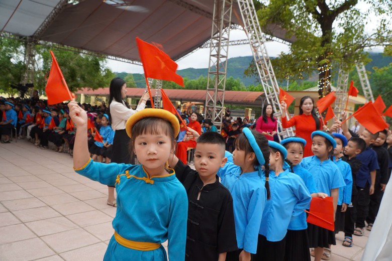 Trường Phổ th&ocirc;ng nội tr&uacute; li&ecirc;n cấp B&igrave;nh Li&ecirc;u bước v&agrave;o năm học mới- Ảnh 6.